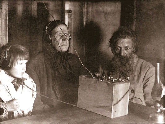 listen radio.jpg
